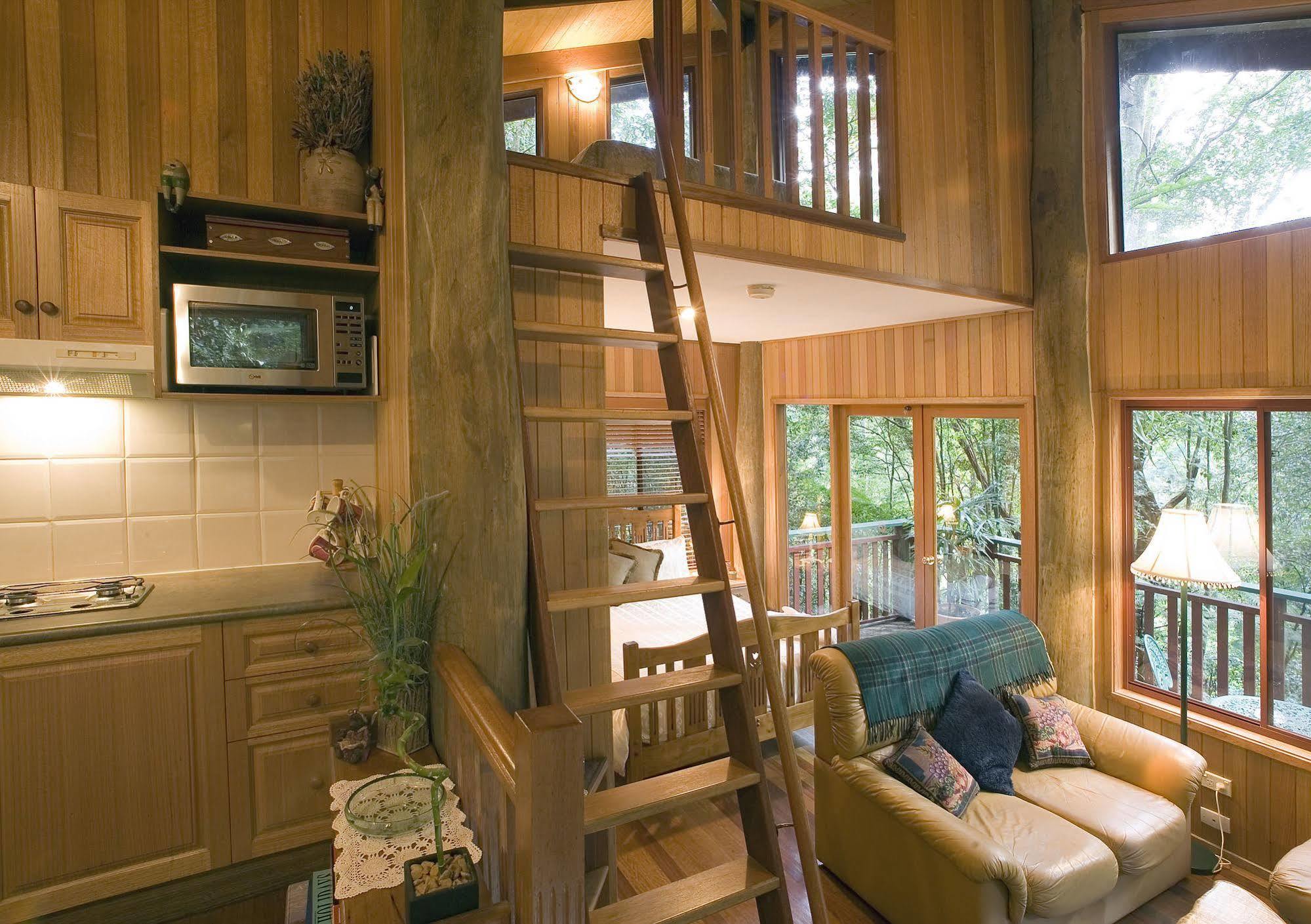 Lodge Lyrebird Retreat